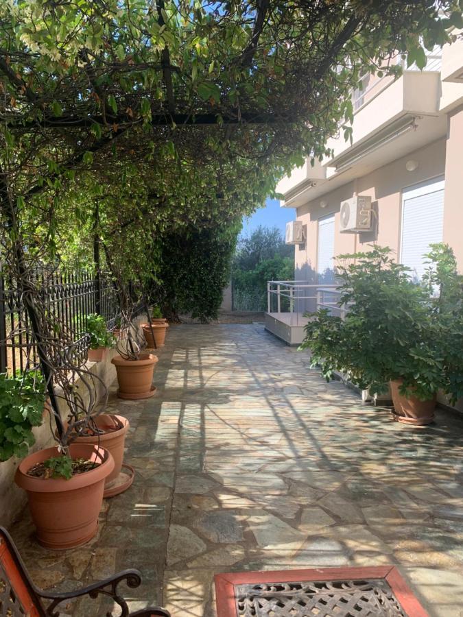 Αβαντιάς Abantias Aparthotel Loutra Aidhipsou Exteriör bild
